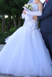 свадебное платье (с фатой и перчатками) и туфли