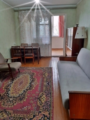 Метро: Буюк Ипак Йули. (Горького). 2х- комнатная.